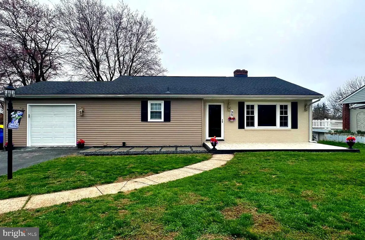 1312 Whiteford Rd, York, PA 17402 - #1