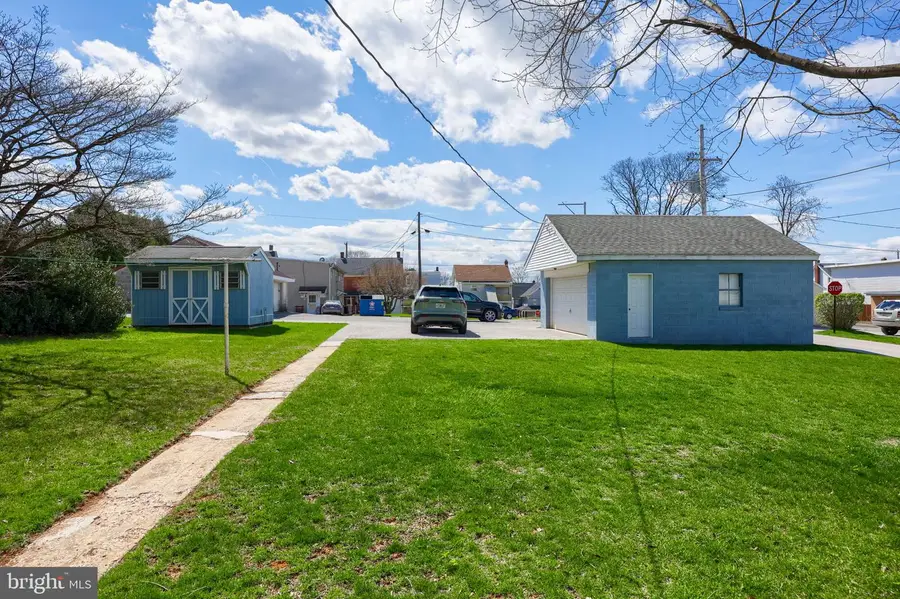 328 W Maple St, Dallastown, PA 17313 - #2