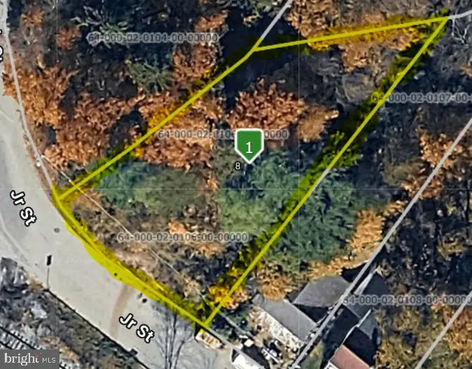 8 Junior St, Glen Rock, PA 17327 - #1