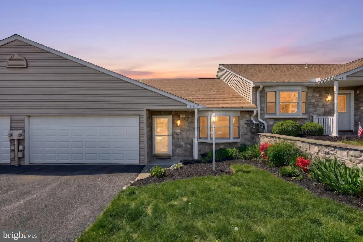 548 Buckthorn Dr #16, York, PA 17406 - #1