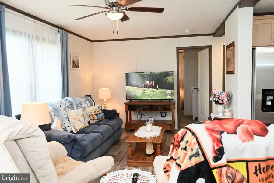 103 Carbridge Rd E, Stewartstown, PA 17363 - #3