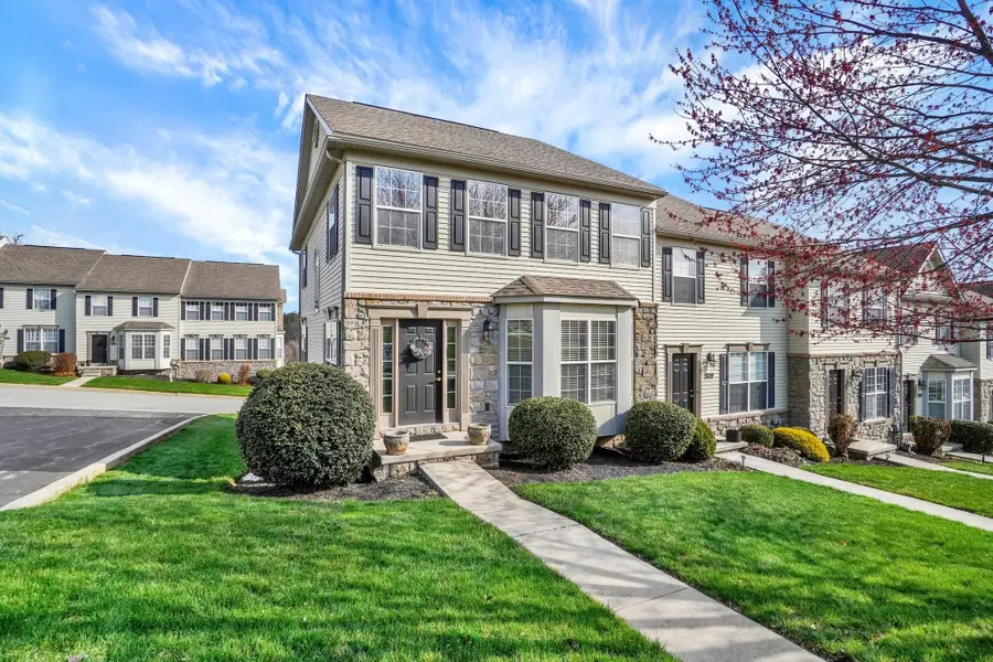 2764 Seabiscuit St, York, PA 17402 - #2