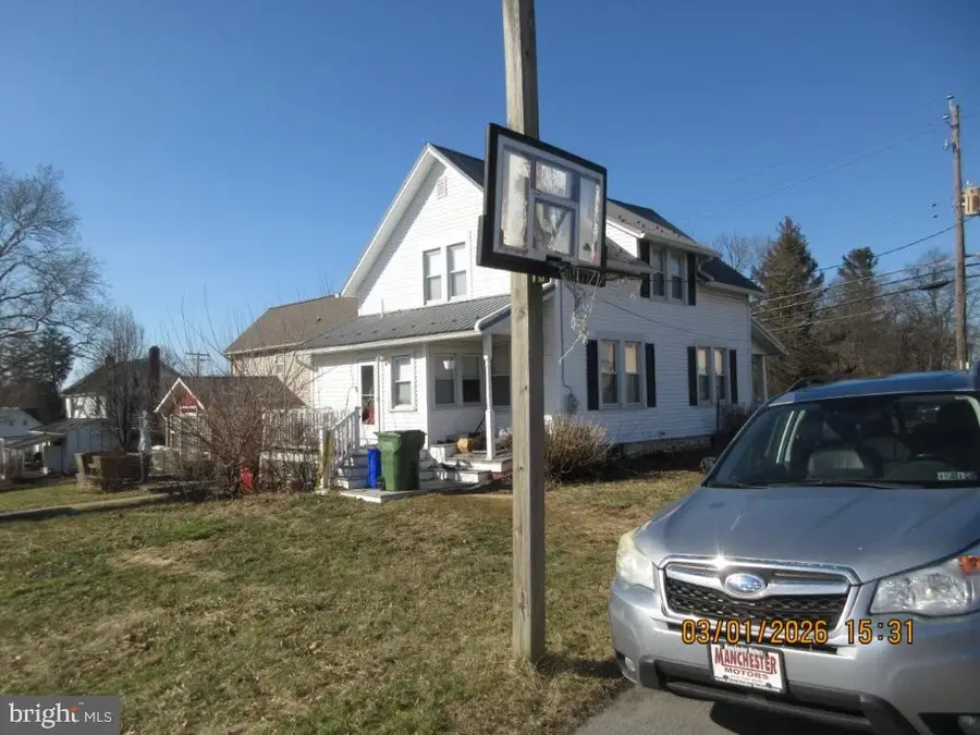 26 W Main St, Fawn Grove, PA 17321 - #2