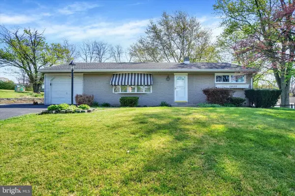 2833 Anita Dr, DOVER, PA 17315