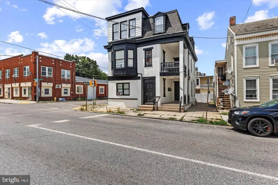 597 W Philadelphia St, York, PA 17403 - #3