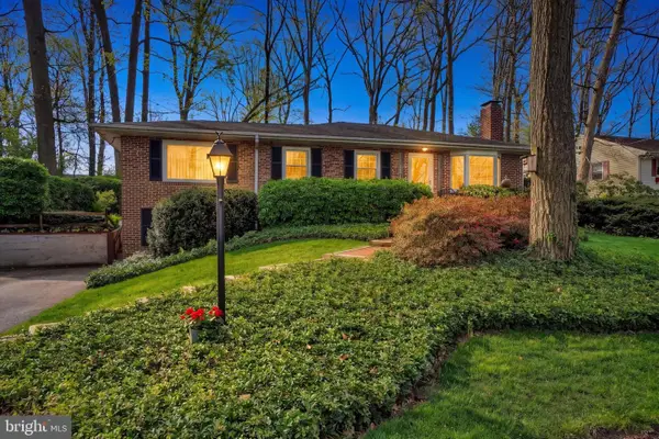 120 Woodland Rd, YORK, PA 17403