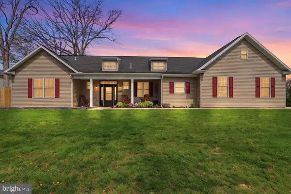 695 Midway Rd, YORK HAVEN, PA 17370