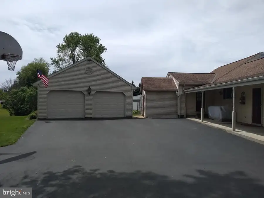 7666 Lincoln Hwy, Abbottstown, PA 17301 - #3