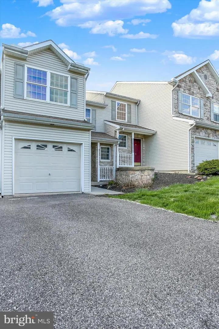 4 Fargreen Ct #1b, Etters, PA 17319 - #1