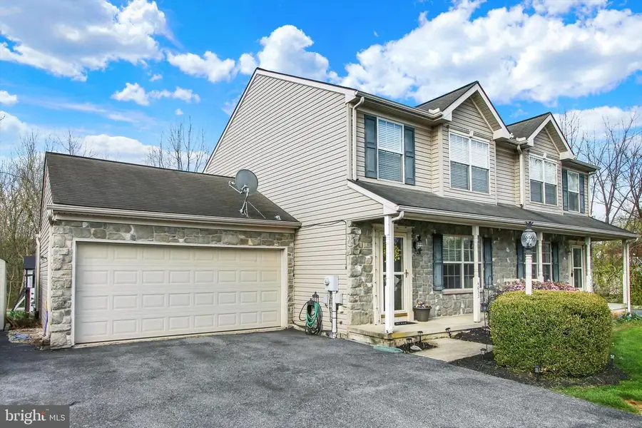 4032 Jules Ln, Dover, PA 17315 - #2