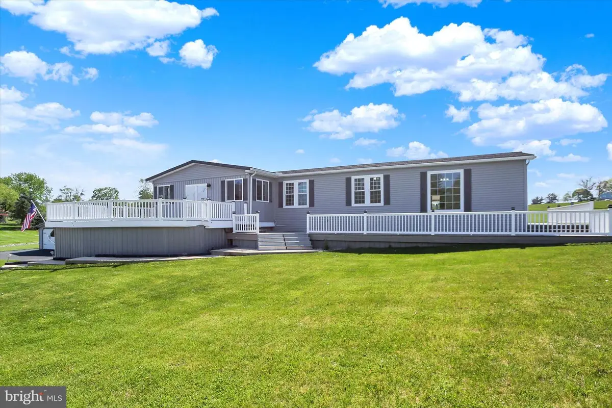 140 Green Springs Rd, York, PA 17404 - #1