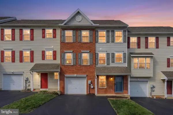 204 Country Ridge Dr, RED LION, PA 17356