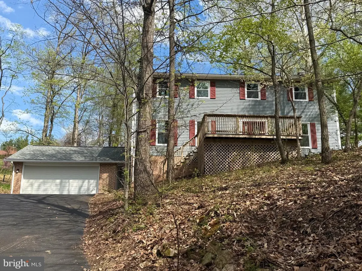 11 Pine Tree Dr, New Cumberland, PA 17070 - #1