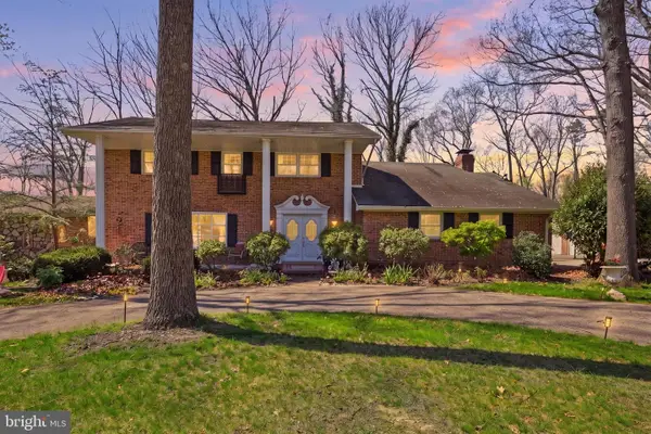 4041 Robinhood, YORK, PA 17408