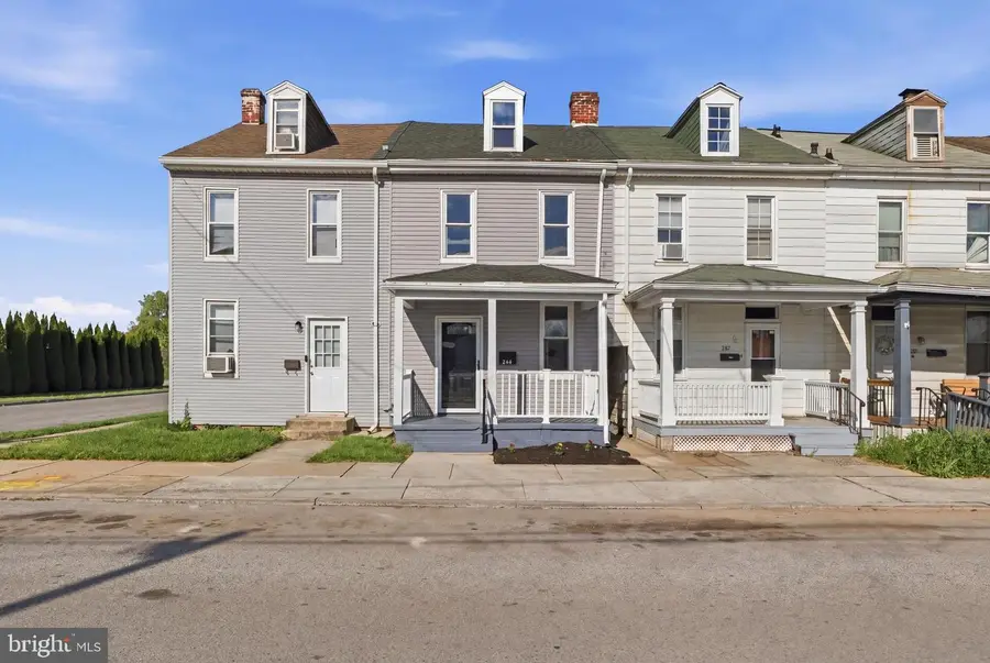 203 Fulton St, York, PA 17403 - #2