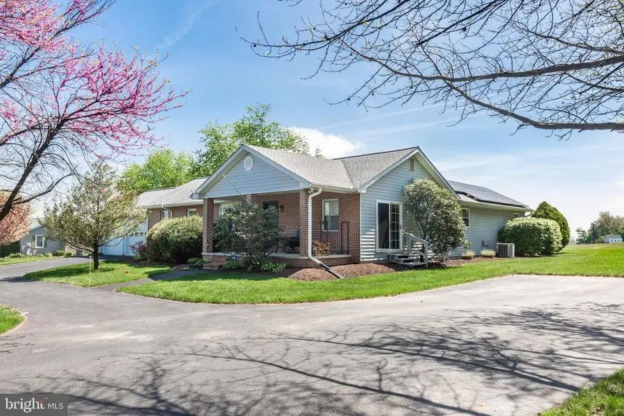 4548 Rinely Rd, Stewartstown, PA 17363 - #2