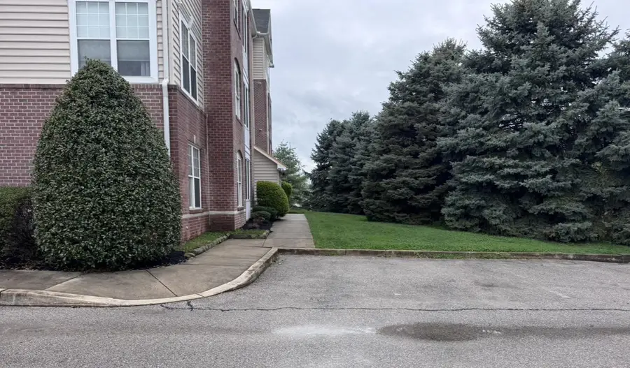 1010 Crest Way #103, York, PA 17403 - #3