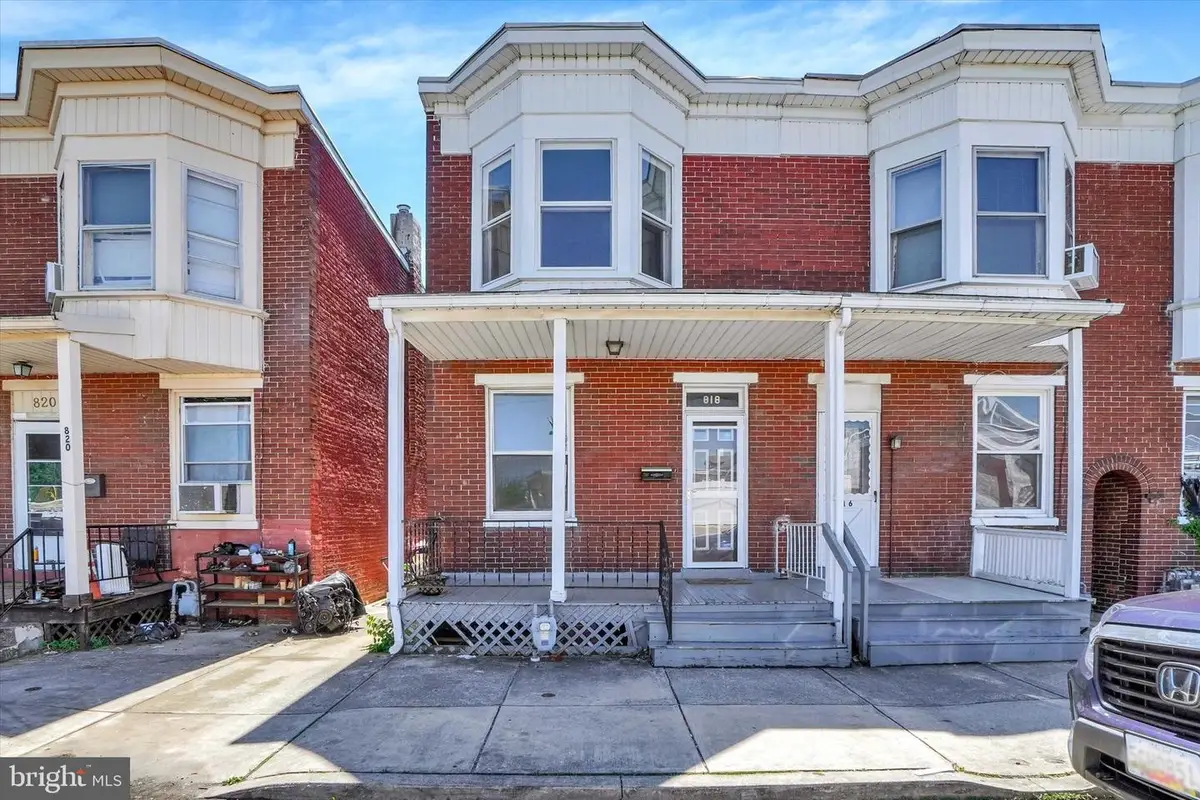 818 Wallace St, York, PA 17403 - #1