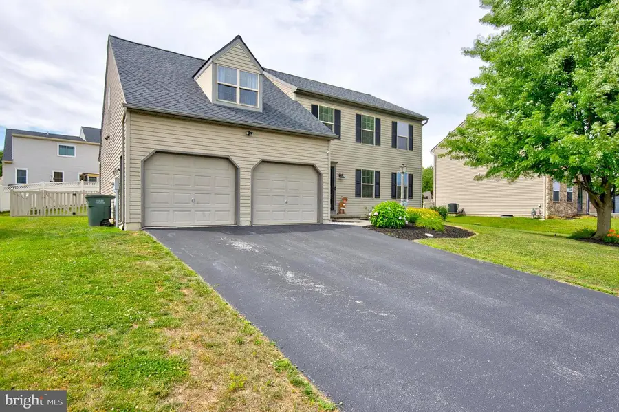 3713 Kimberly Ln, Dover, PA 17315 - #2
