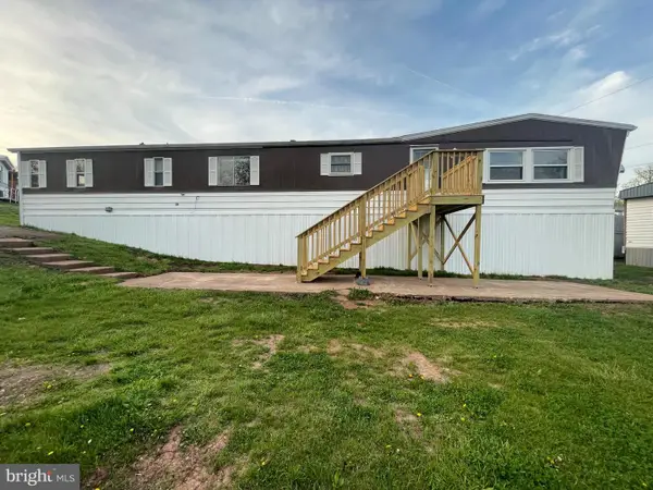 5145 N. Susquehanna Trl #84, YORK, PA 17406