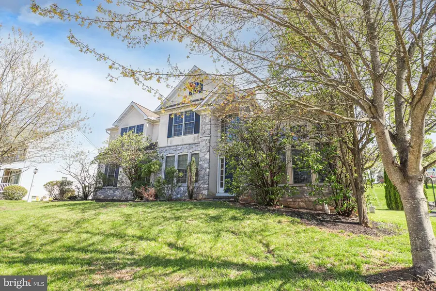 2730 Woodspring Dr, York, PA 17402 - #3