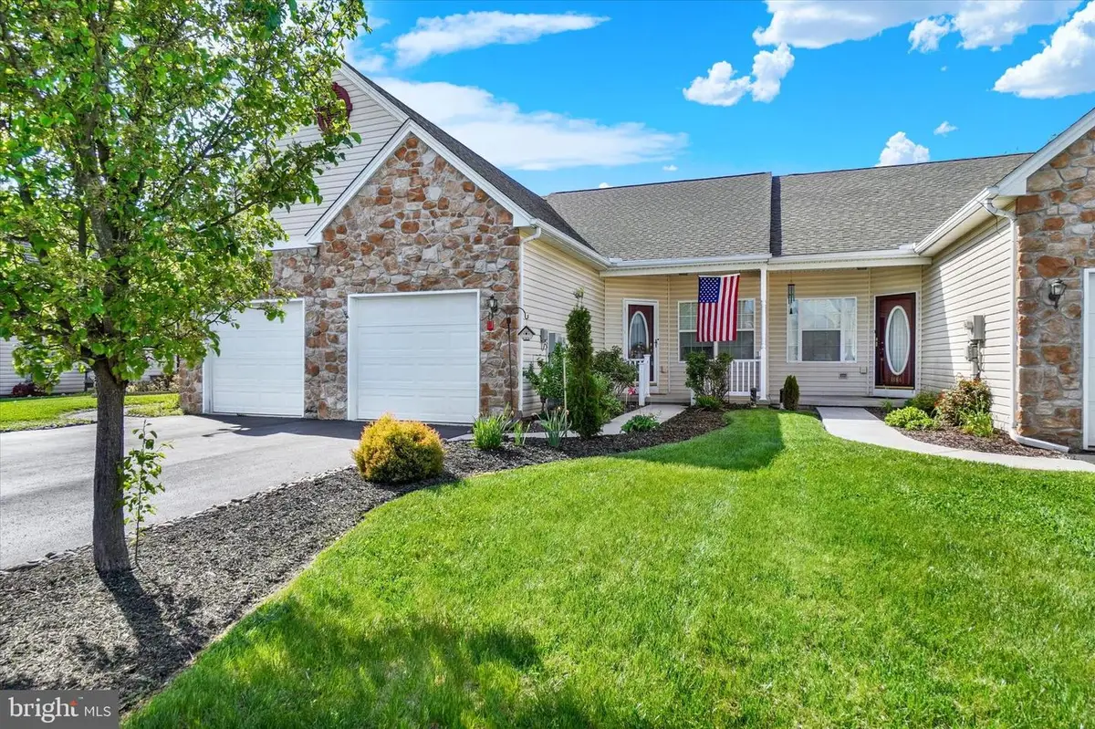 1868 Deerfield Dr, Dover, PA 17315 - #1