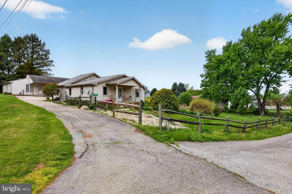 933 Centennial Ave, Hanover, PA 17331 - #1