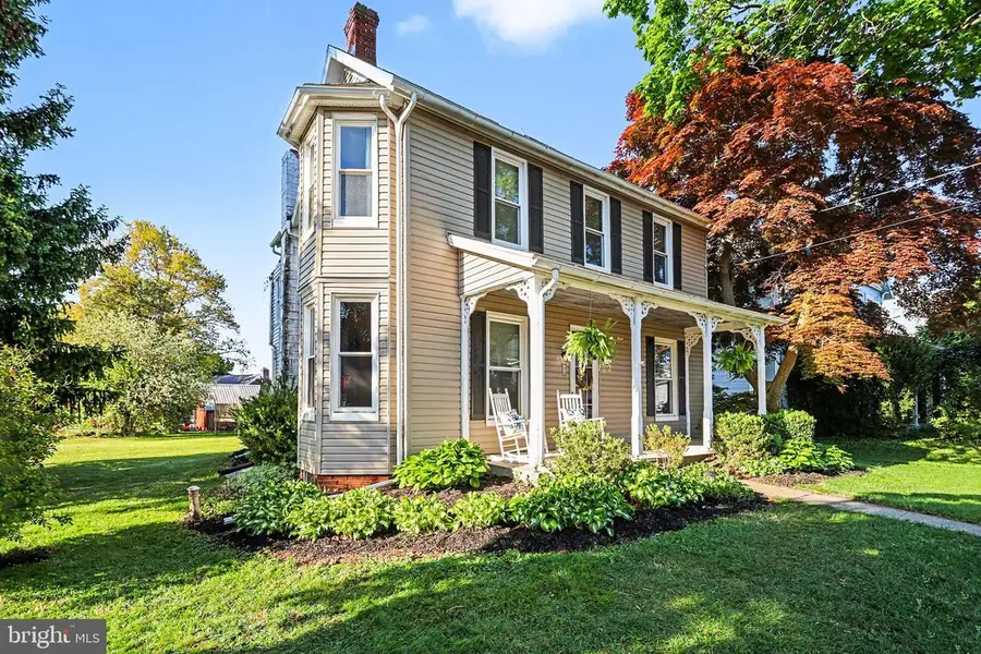 8 Broadway, Stewartstown, PA 17363 - #3