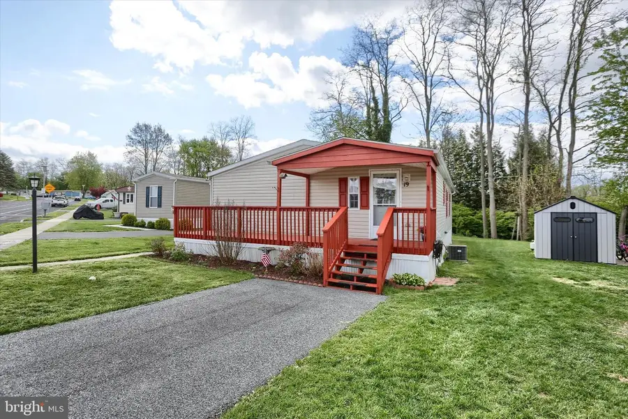 19 Beechwood Dr, Dillsburg, PA 17019 - #3