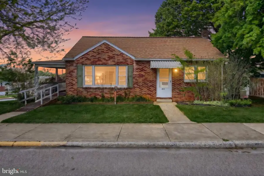 403 E Maple St, Dallastown, PA 17313 - #2