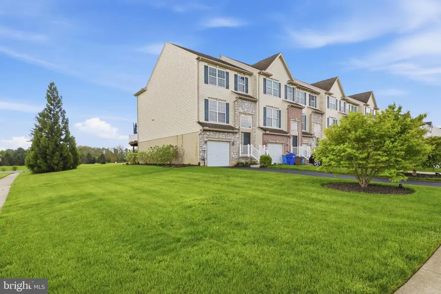 1200 Knob Run Run, York, PA 17408 - #3