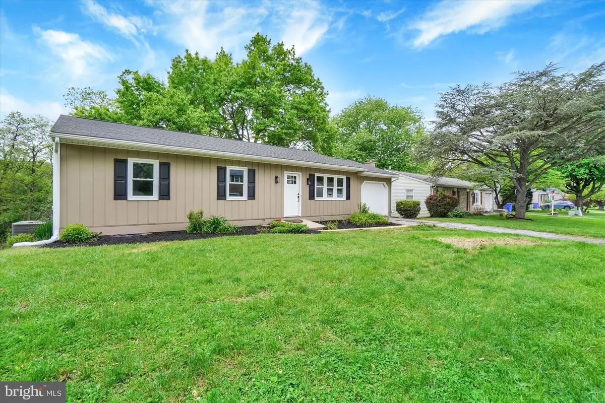 521 Benyou Ln, New Cumberland, PA 17070 - #1