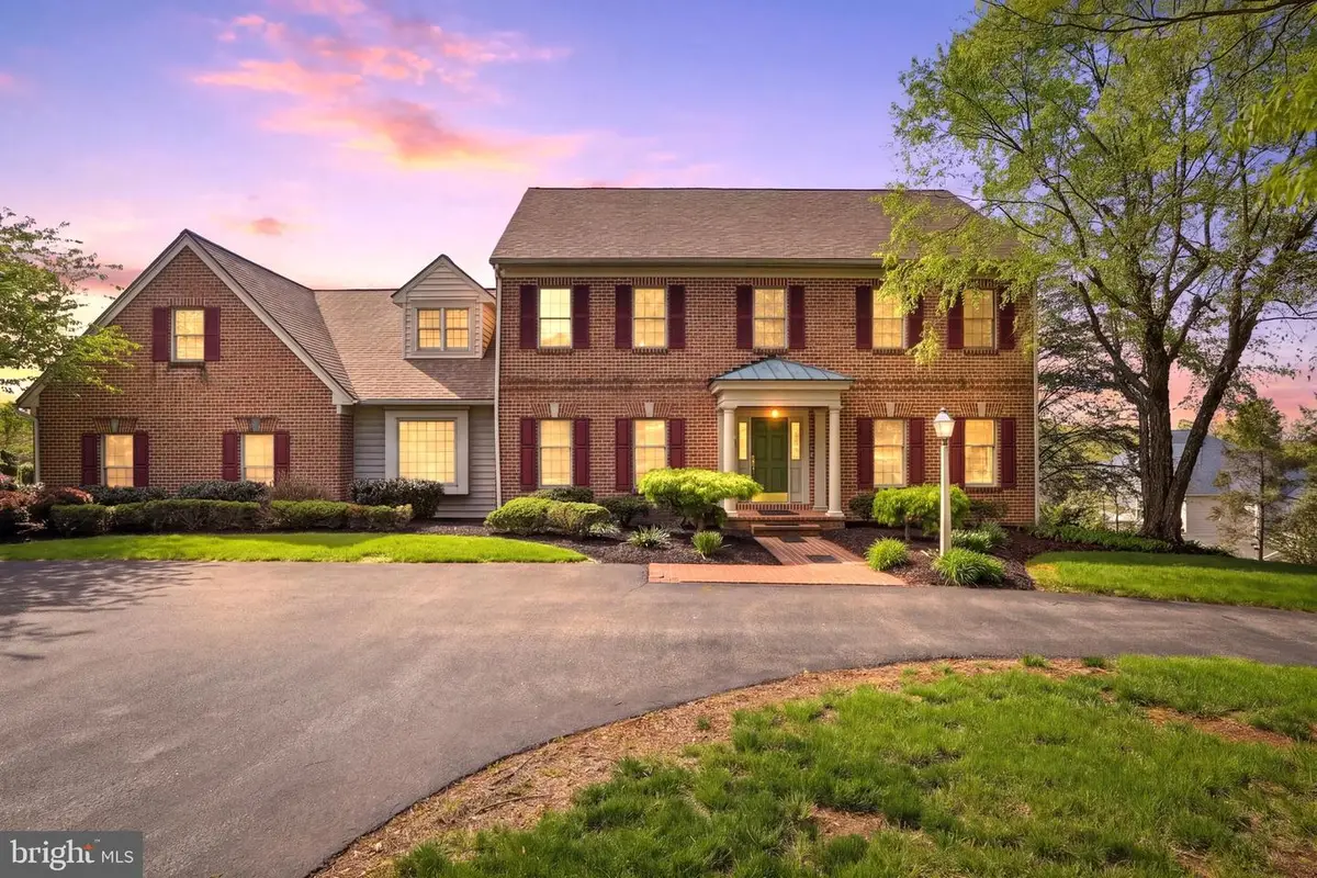 1120 Brookway Dr, York, PA 17403 - #1