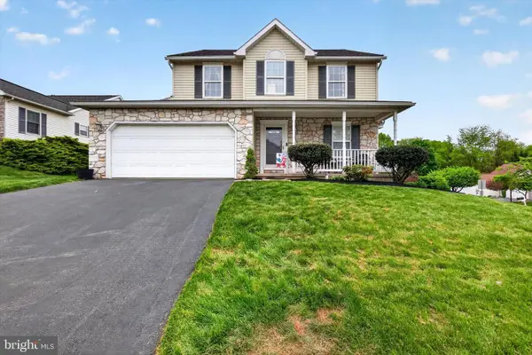624 Bartlett Dr, DALLASTOWN, PA 17313