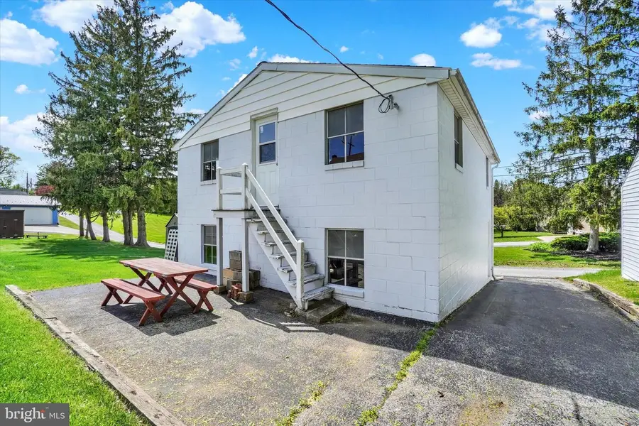 204 S Walnut St, Dallastown, PA 17313 - #3
