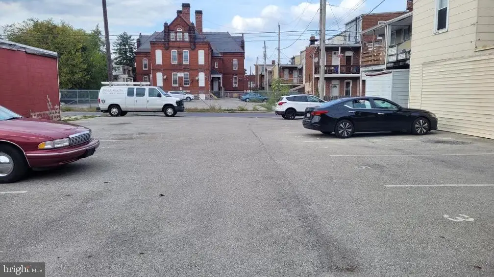 614 W Clarke Ave #2, York, PA 17401 - #1