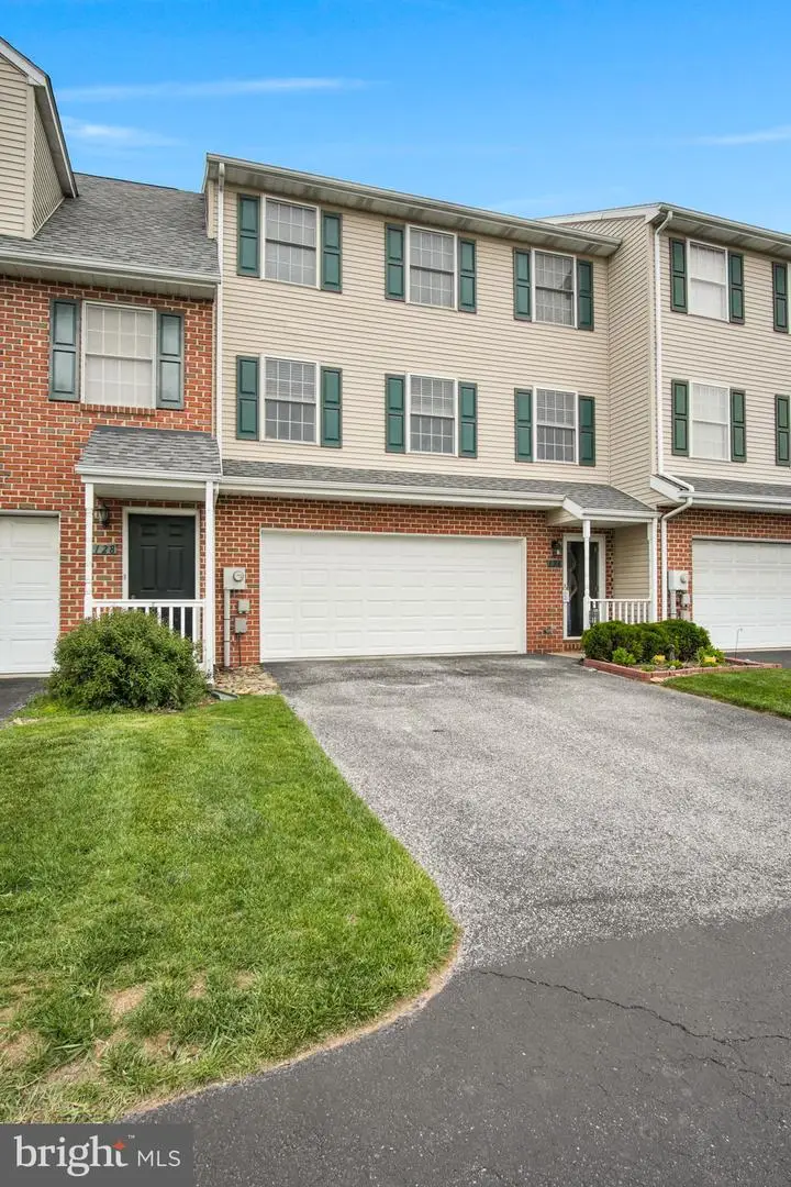 126 Country Ridge Dr, Red Lion, PA 17356 - #3