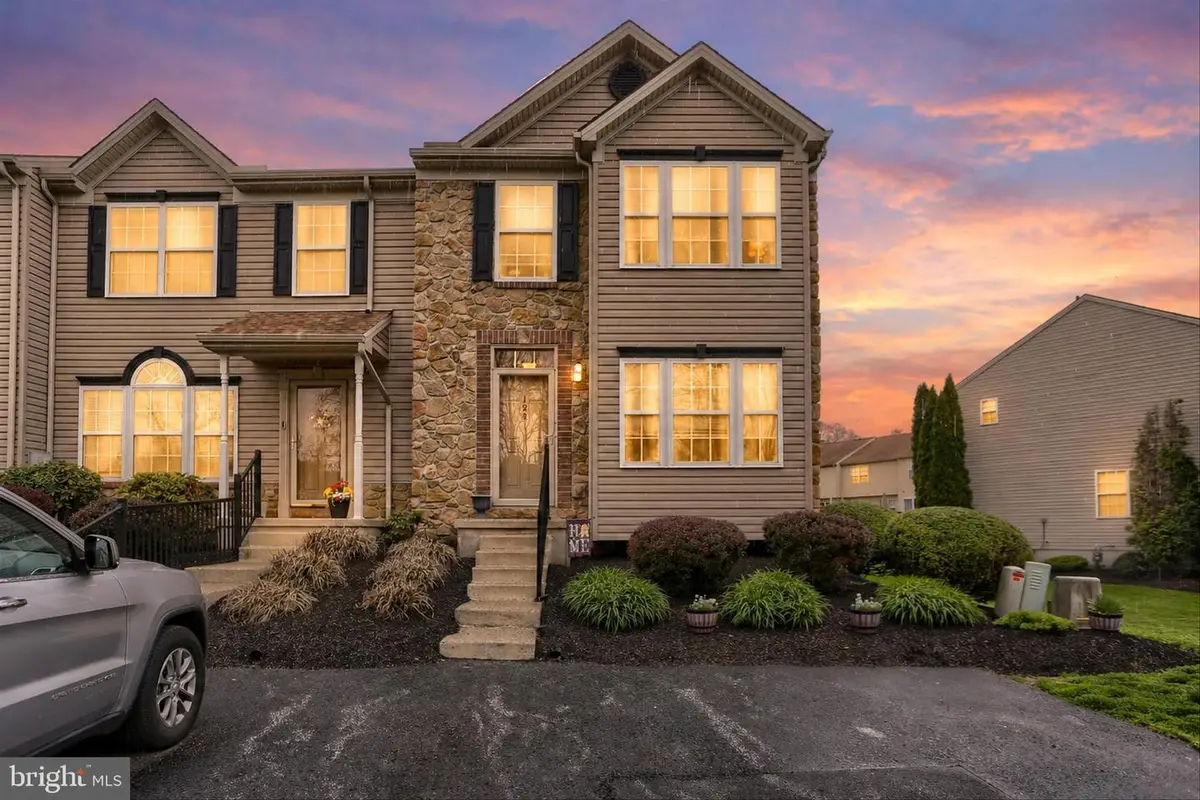120 E Beaver St, York, PA 17406 - #1