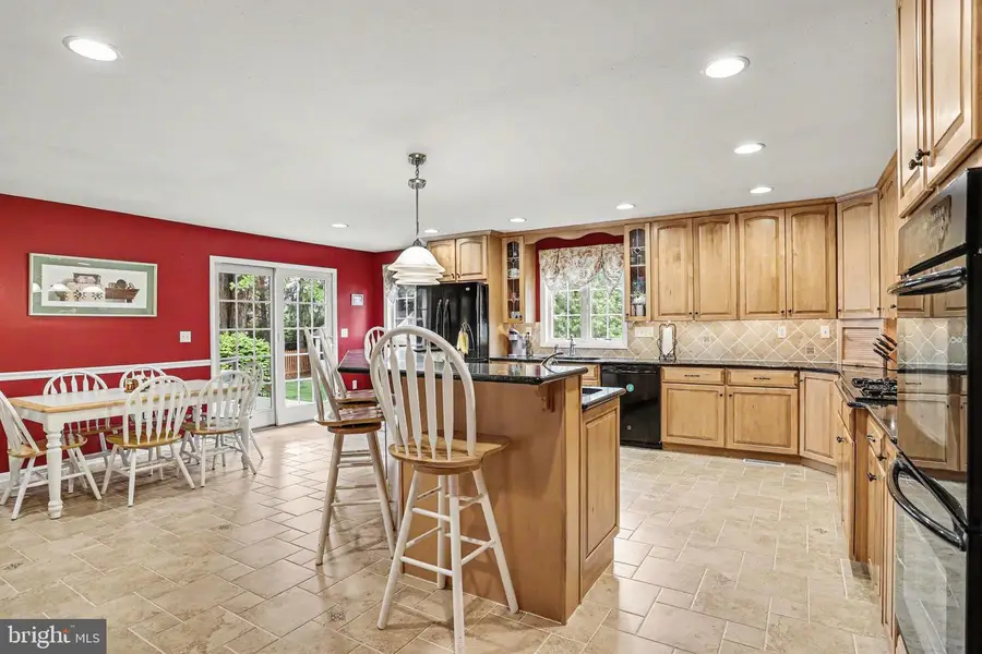 410 Clearview Rd, Hanover, PA 17331 - #2