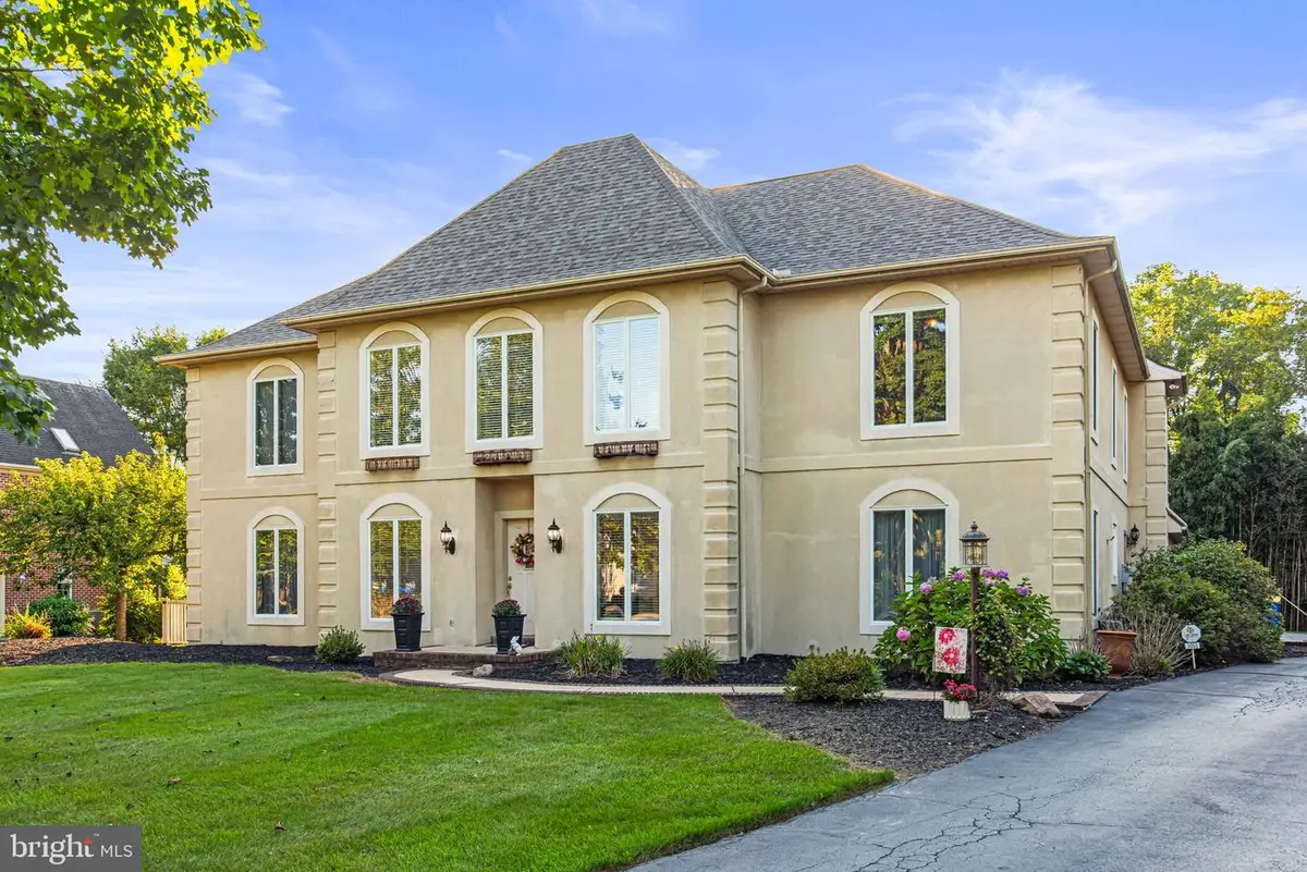 1055 Wetherburn Dr, York, PA 17404 - #1