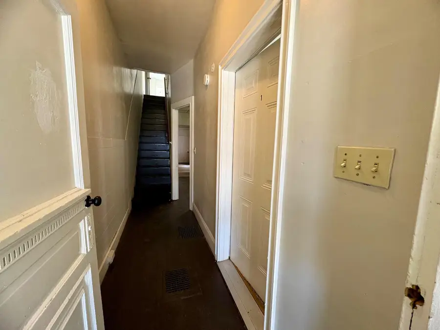 240 W Jackson St, York, PA 17401 - #3