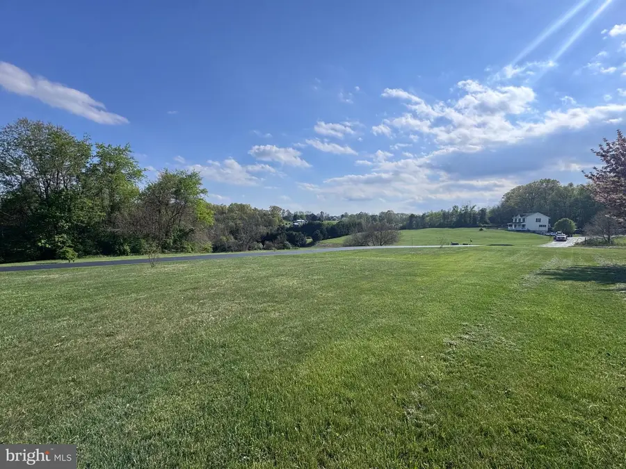 913 Bridgeton Rd, Fawn Grove, PA 17321 - #3
