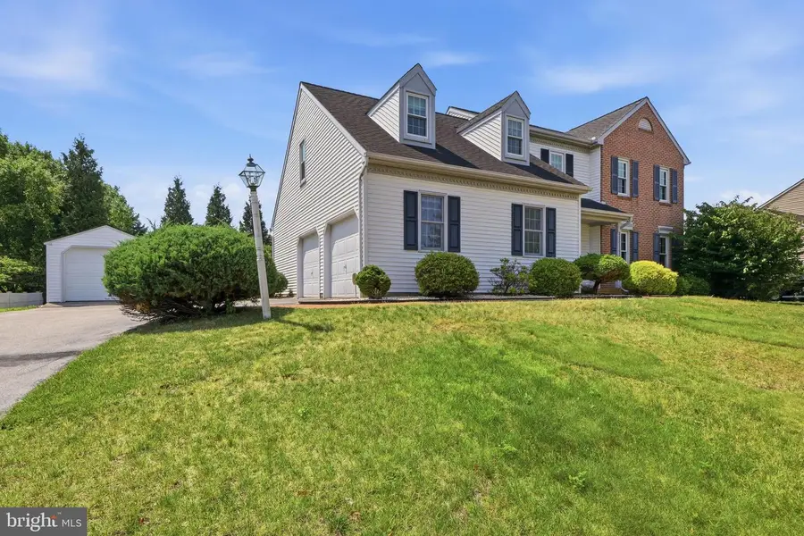 1240 Futurity Dr, York, PA 17404 - #3