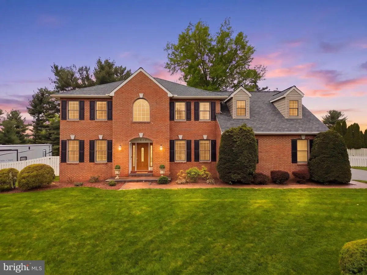 1335 Murifield Dr, York, PA 17404 - #1