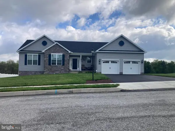 210 Granite Ln, HANOVER, PA 17331