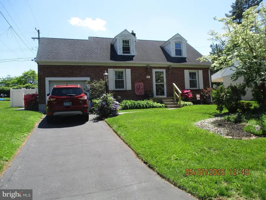 45 Ridgeway Dr, York, PA 17404 - #2