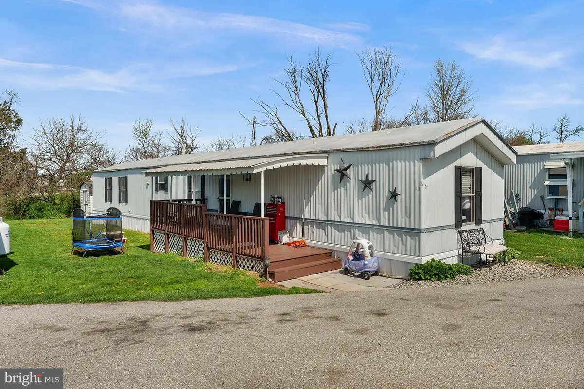 5 Chesapeake Dr, Abbottstown, PA 17301 - #1