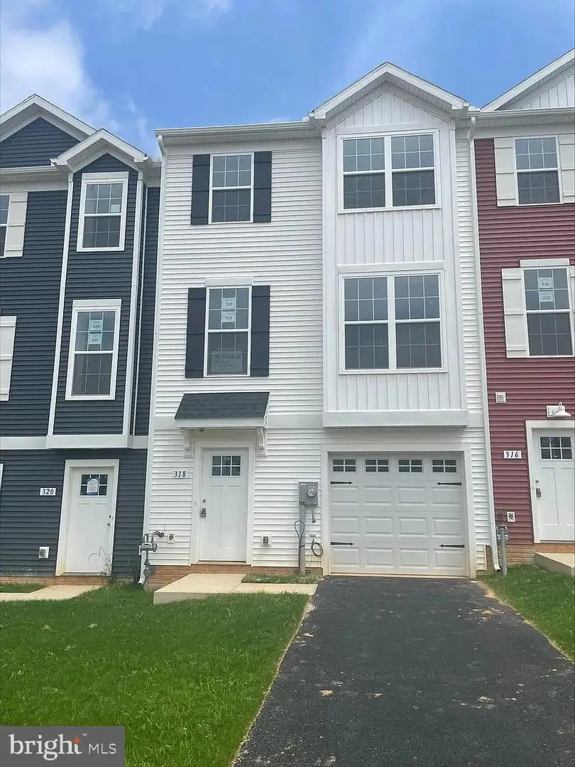 326 Avon Dr, Red Lion, PA 17356 - #1
