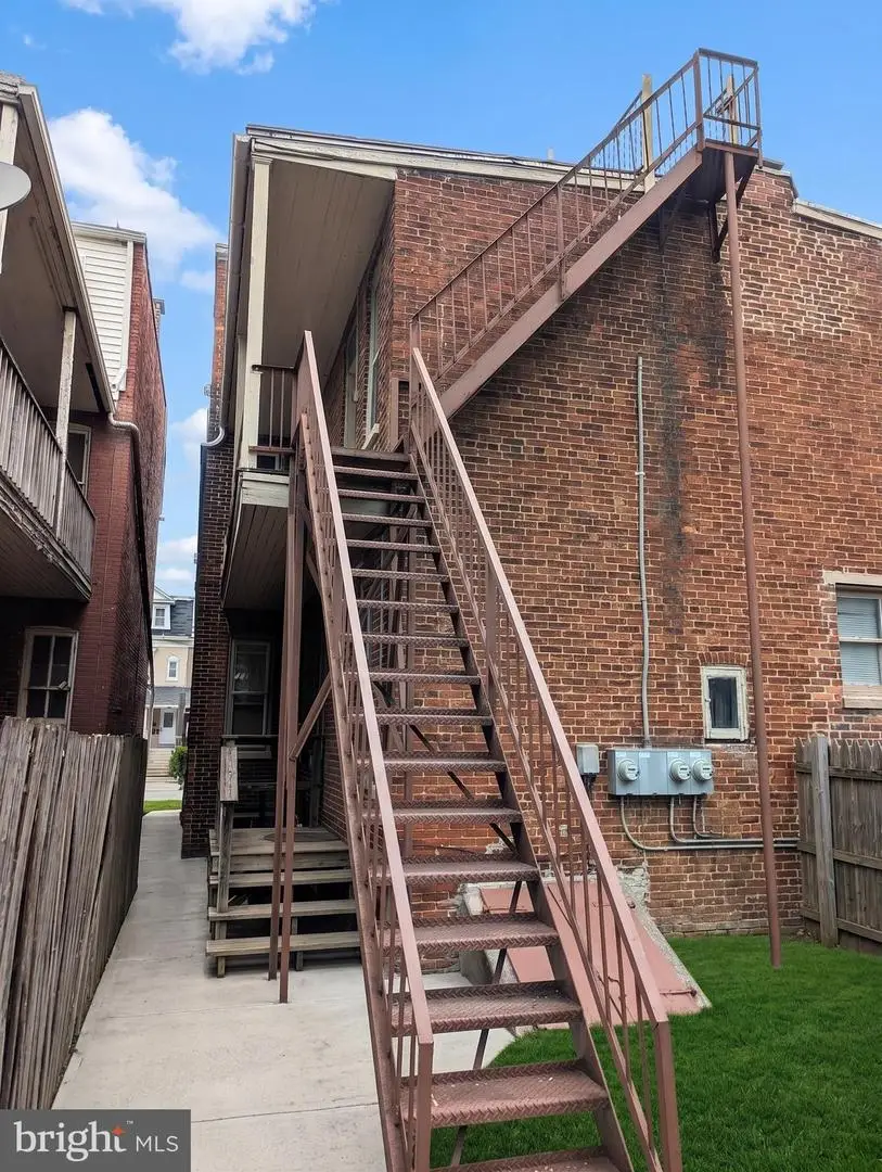 632 Roosevelt Ave, York, PA 17404 - #3