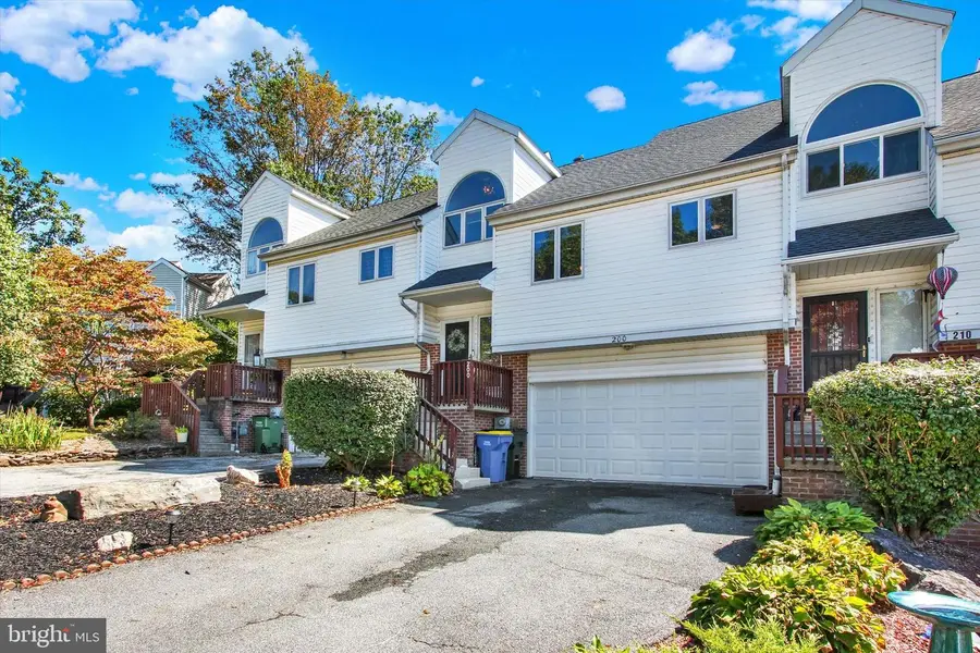 200 Greenleaf Rd, York, PA 17406 - #2